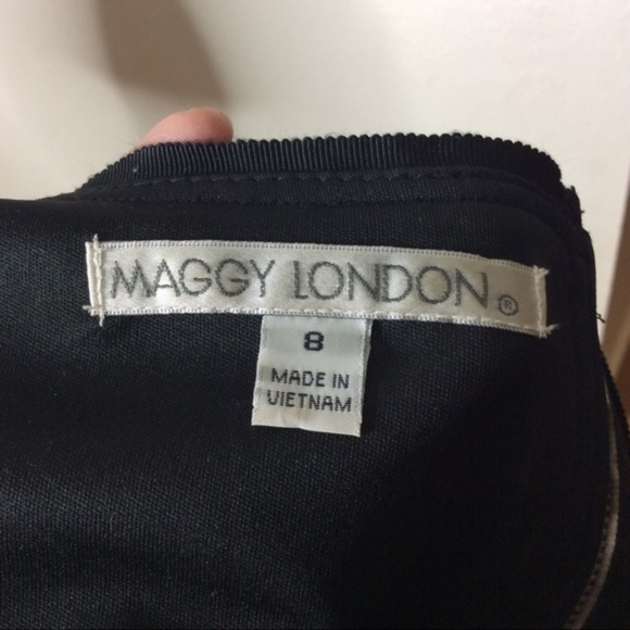 🌸Maggie London🌸 Floral Lace Sheath Dress - Picture 6 of 7